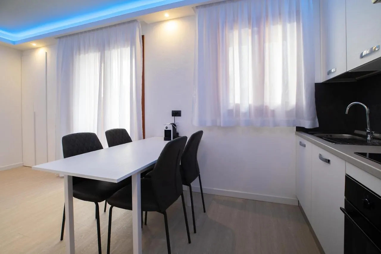 Blue Island - Luxury House Apartment Olbia 0*,
